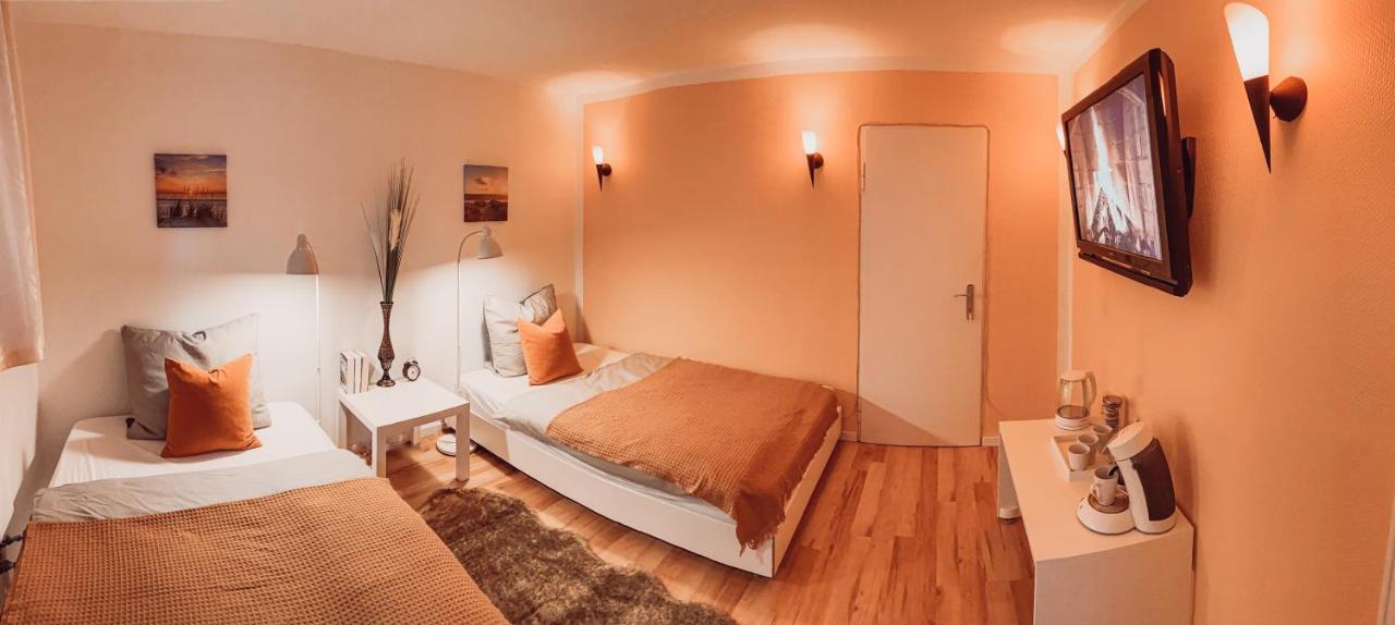 Villa Herkules - Privates Apartment Am Waldrand Mit Smart Tv Und Kostenlosen Parkplaetzen Kassel Buitenkant foto