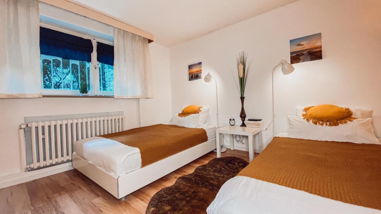 Villa Herkules - Privates Apartment Am Waldrand Mit Smart Tv Und Kostenlosen Parkplaetzen Kassel Buitenkant foto